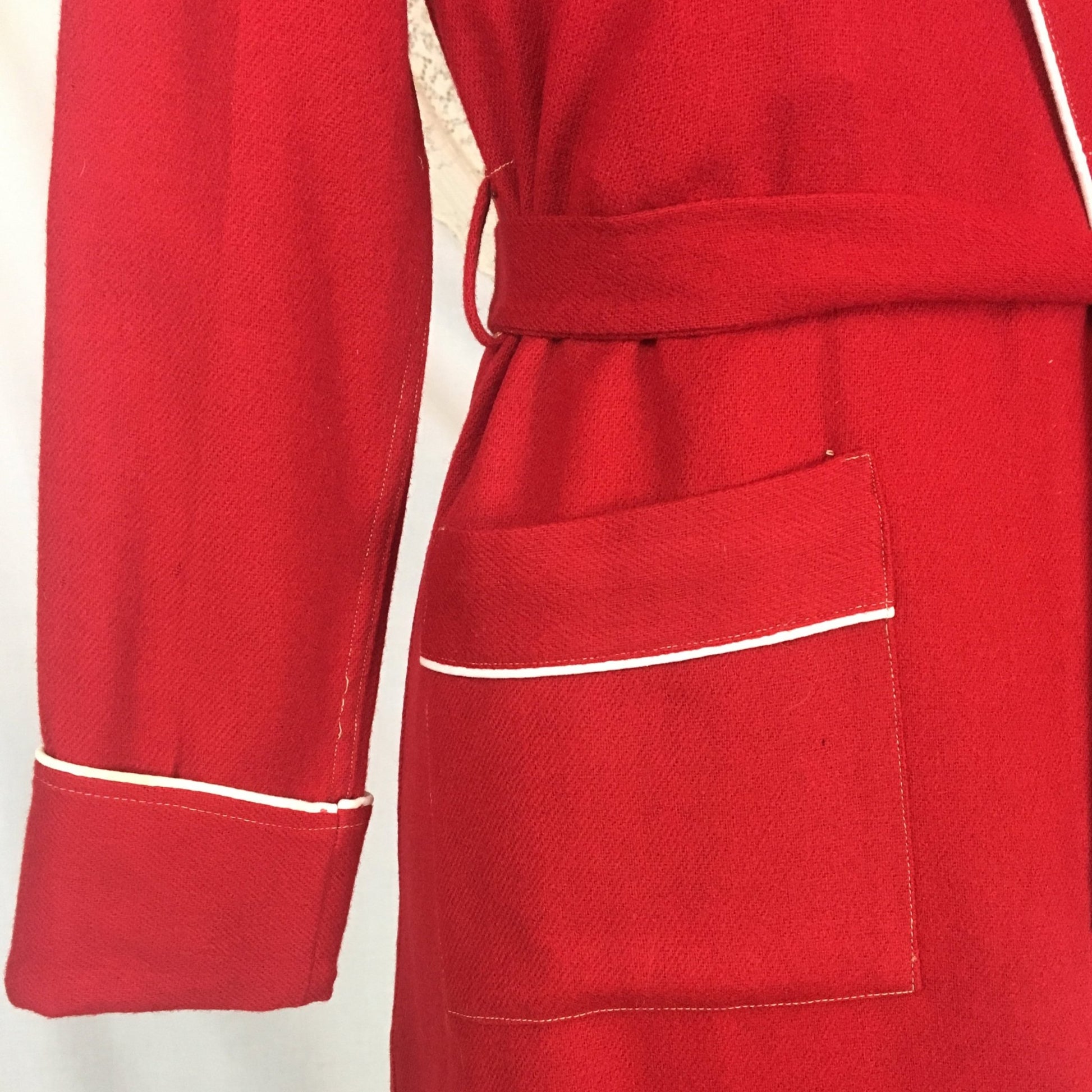Vintage 1940's Robe | Red Wool with Cream Piping & Tassel Sash Tie | Barbara Lee Jr. | Size XS, SM, MED - Daggers & Dames