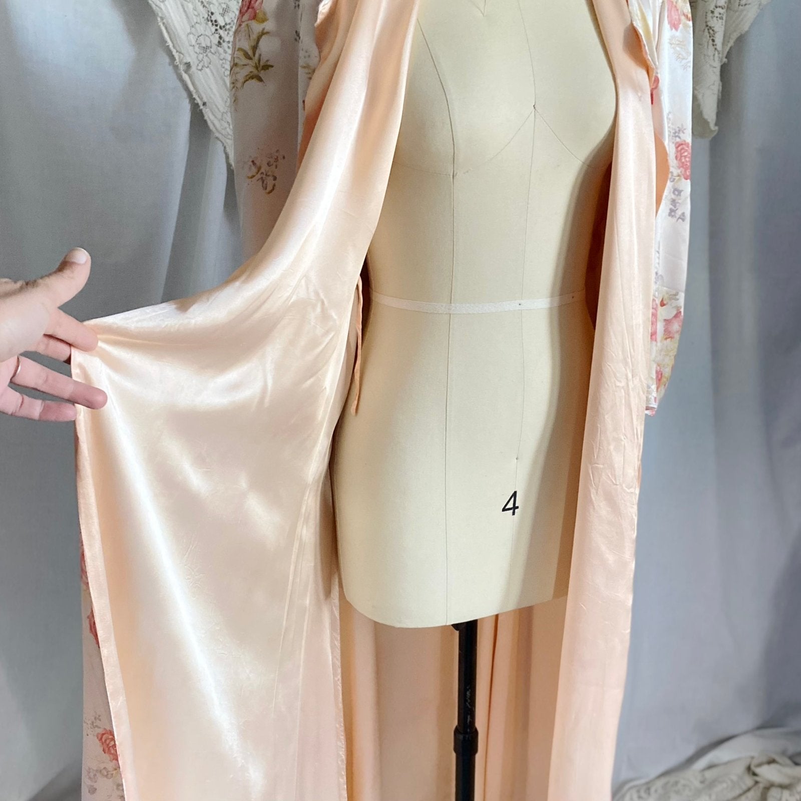 Vintage 1940's Robe | Silky White Rayon Satin with Pink Rose Floral Print & Bell Sleeves | Size S, M, LG - Daggers & Dames
