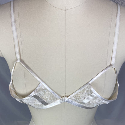 Vintage 1940's Shelf Bra | Creamy White Rayon Satin & Floral Lace Chiffon | Size 34 B | Petite Paris - Daggers & Dames