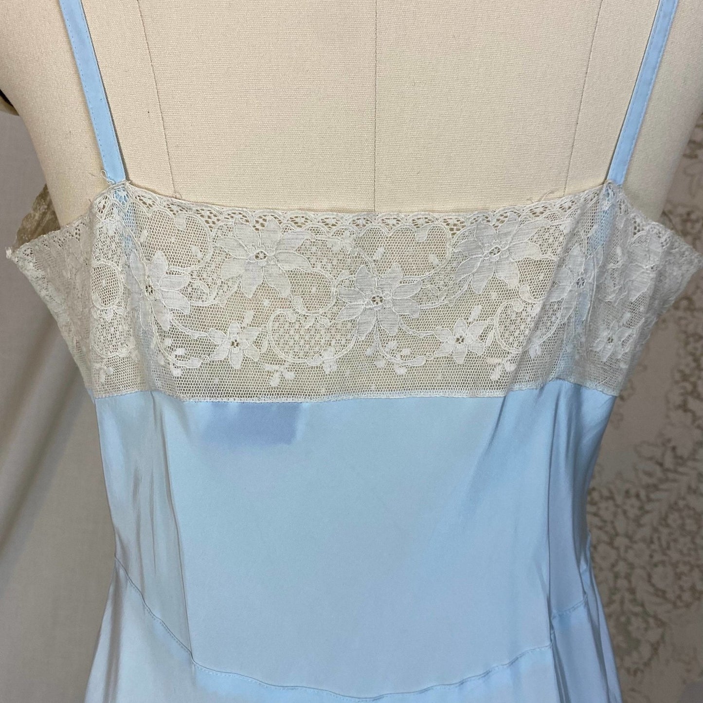 Vintage 1940's Slip | Creamy Pastel Blue Rayon with Ivory Cotton Lace | Size S, M | Superfit - Daggers & Dames