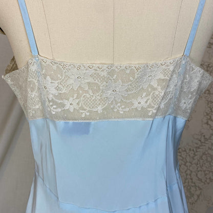 Vintage 1940's Slip | Creamy Pastel Blue Rayon with Ivory Cotton Lace | Size S, M | Superfit - Daggers & Dames
