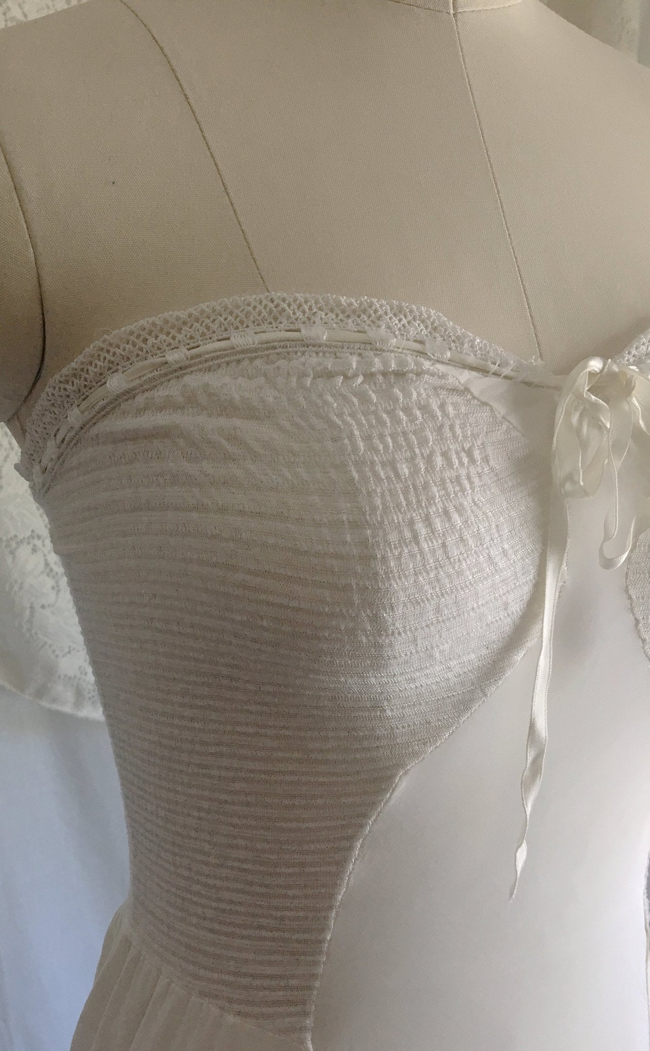 Vintage 1940's Slip | Ivory Rayon with Ribbon & Lace | Rare Year Rounder Slip by Mojud | Size S - Daggers & Dames