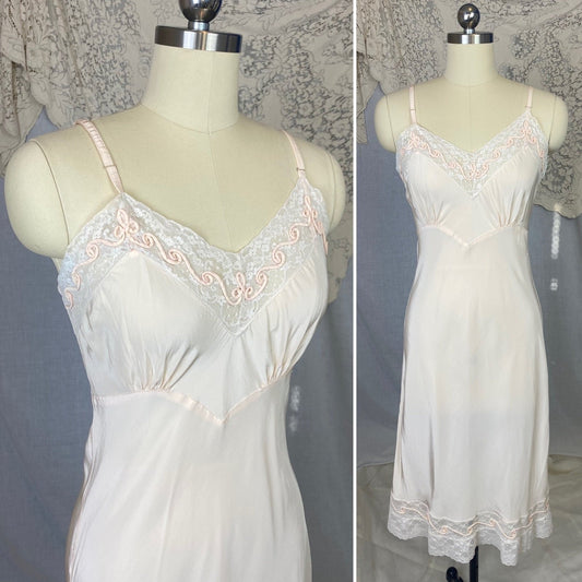 Vintage 1940's Slip | Light Pink Rayon with Ivory Lace & | Size S, M - Daggers & Dames