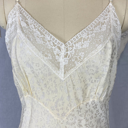 Vintage 1940's Slip | Pale Butter Yellow with Sheer White Floral Print Rayon Taffeta & Lace | Size M, LG - Daggers & Dames