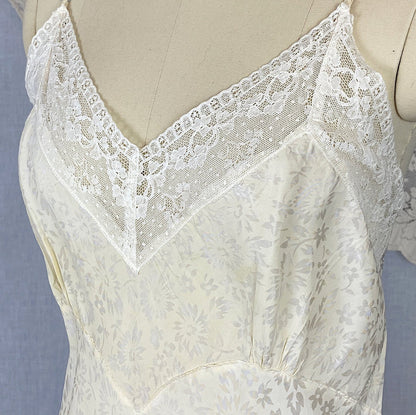 Vintage 1940's Slip | Pale Butter Yellow with Sheer White Floral Print Rayon Taffeta & Lace | Size M, LG - Daggers & Dames