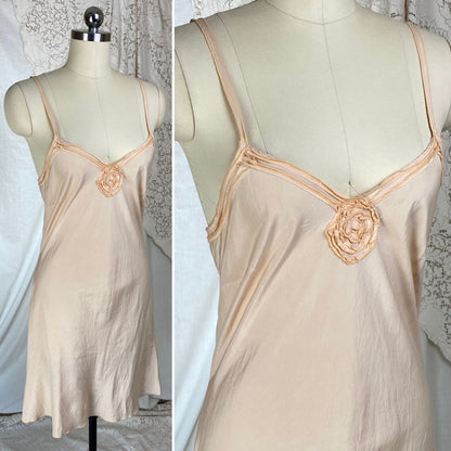 Vintage 1940's Slip | Pale Peach Silky Cotton Blend with Frilly Rose Ruffle | Size S - Daggers & Dames