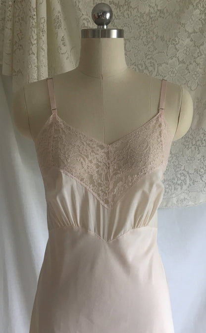 Vintage 1940's Slip | Pale Pink Cotton with Nylon & Lace Bias Cut Bodice | Fischer Heavenly Lingerie | Size M, LG - Daggers & Dames