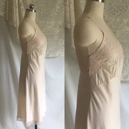 Vintage 1940's Slip | Pale Pink Cotton with Nylon & Lace Bias Cut Bodice | Fischer Heavenly Lingerie | Size M, LG - Daggers & Dames