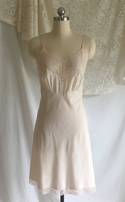 Vintage 1940's Slip | Pale Pink Cotton with Nylon & Lace Bias Cut Bodice | Fischer Heavenly Lingerie | Size M, LG - Daggers & Dames