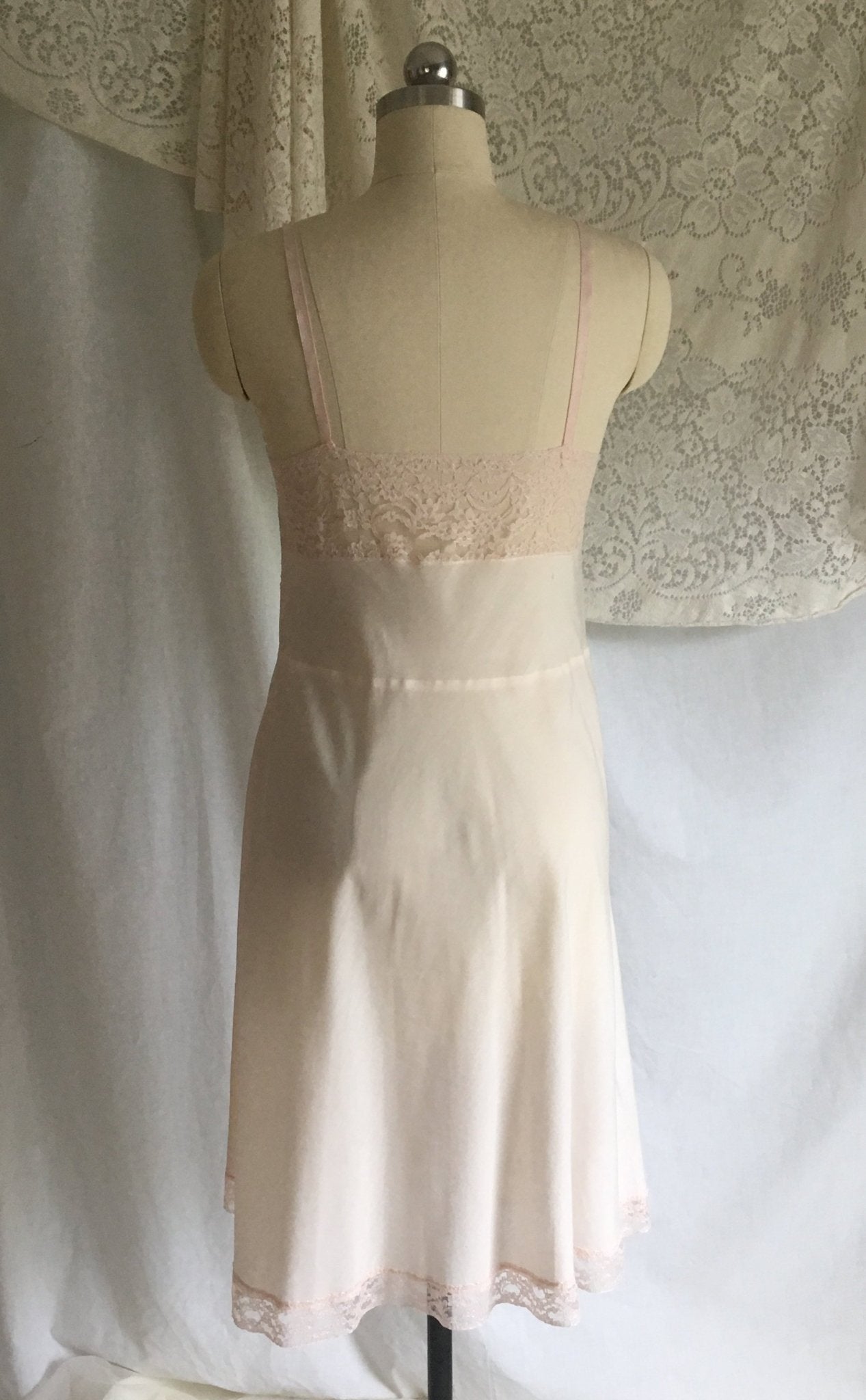 Vintage 1940's Slip | Pale Pink Cotton with Nylon & Lace Bias Cut Bodice | Fischer Heavenly Lingerie | Size M, LG - Daggers & Dames