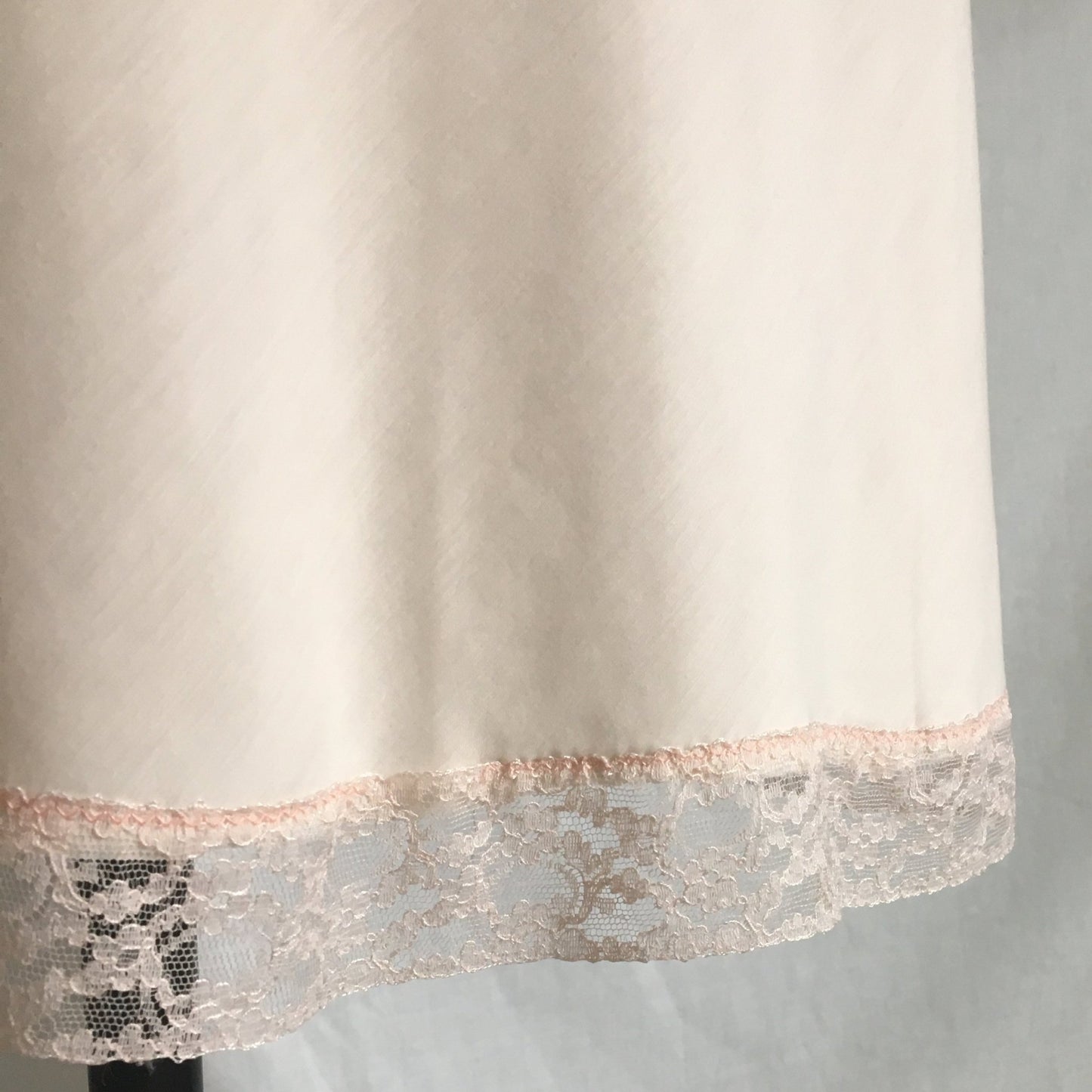Vintage 1940's Slip | Pale Pink Cotton with Nylon & Lace Bias Cut Bodice | Fischer Heavenly Lingerie | Size M, LG - Daggers & Dames