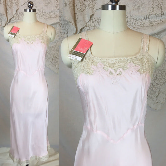 Vintage 1940's Slip | Pale Pink Rayon with Embroidery & Lace | Corsage -New with Tags | Size LG, XL - Daggers & Dames