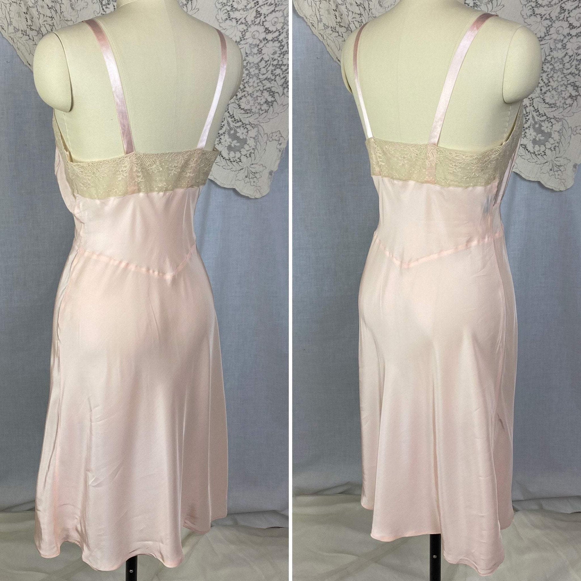 Vintage 1940's Slip | Pale Powder Pink Rayon with Ivory Lace & Floral Appliqué | Size 34 Bust, S, M | Rhythm Lingerie - Never Worn - Daggers & Dames