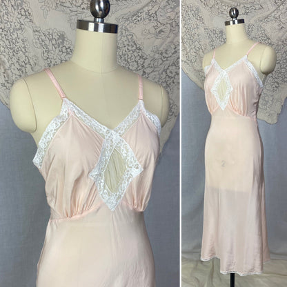 Vintage 1940's Slip | Pale Powder Pink Silk with Tulle Diamond Insert & Lace | Size XS, S | Laura Lane -Never Worn - Daggers & Dames