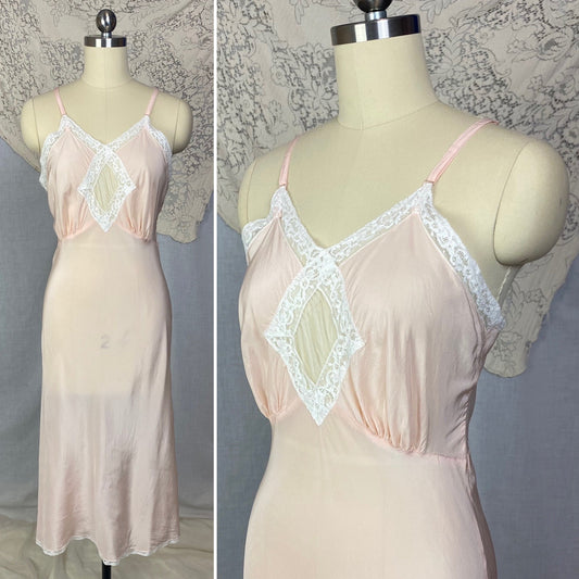 Vintage 1940's Slip | Pale Powder Pink Silk with Tulle Diamond Insert & Lace | Size XS, S | Laura Lane -Never Worn - Daggers & Dames