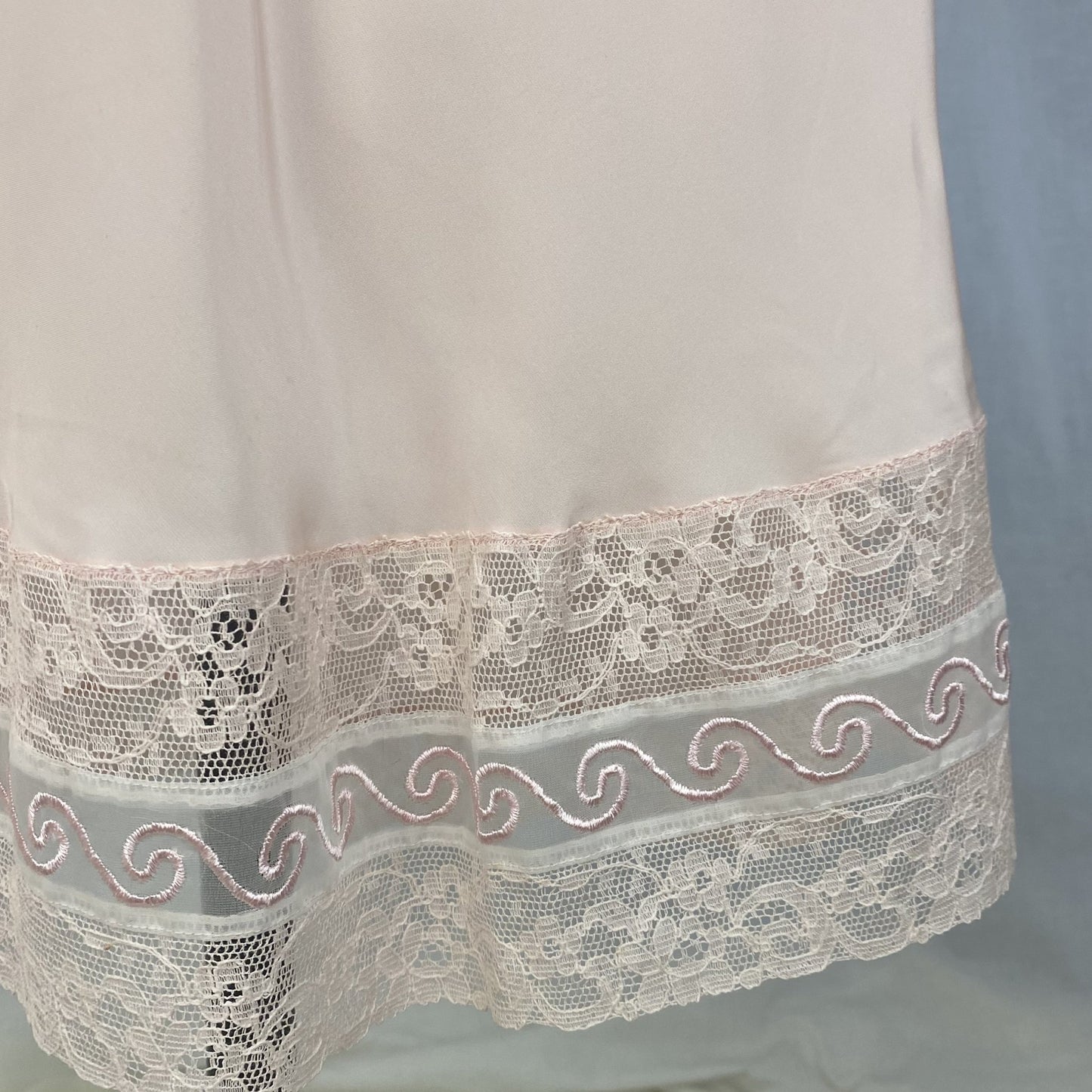 Vintage 1940's Slip | Palest Pink Rayon with White Chiffon & Embroidery | Size LG, XL | Strainless Never Worn - Daggers & Dames