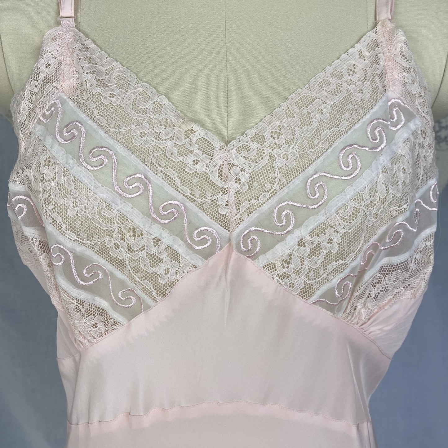 Vintage 1940's Slip | Palest Pink Rayon with White Chiffon & Embroidery | Size LG, XL | Strainless Never Worn - Daggers & Dames