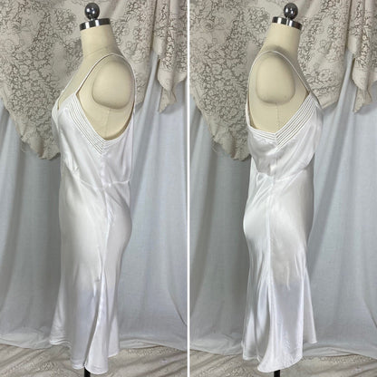Vintage 1940's Slip | Pearly White Rayon Satin | Size S, M | Mary Barron -Never Worn - Daggers & Dames