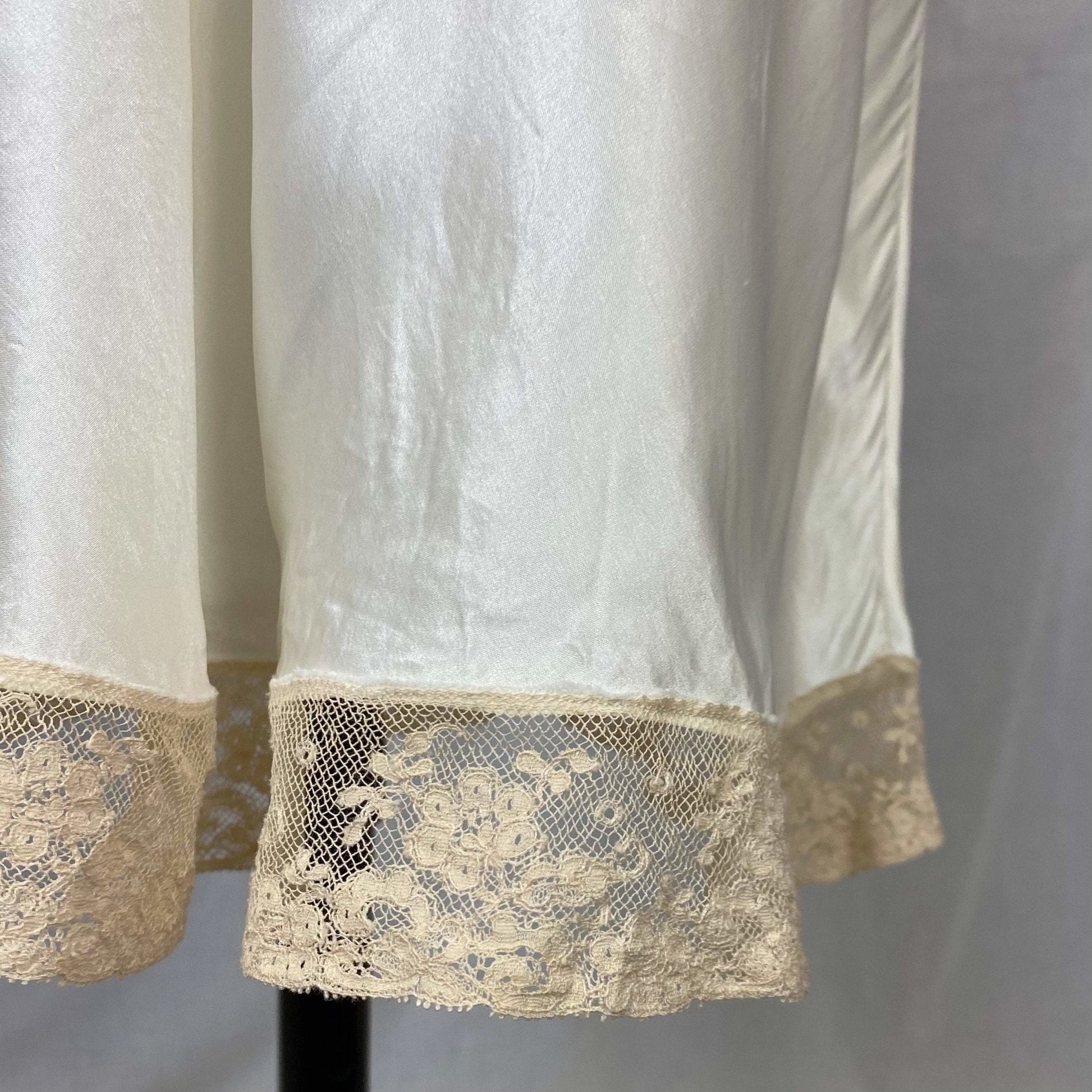 Vintage 1940's Slip | Pearly White Rayon Satin with Ivory Lace | Size 32 Bust, XS | Fischer Heavenly Lingerie - Daggers & Dames
