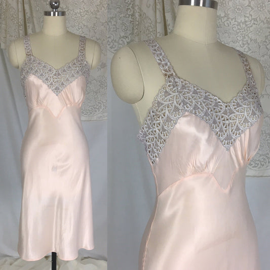Vintage 1940's Slip | Powder Pink Rayon Satin with Embroidered Cutout Lace | Radelle | Size XS - Daggers & Dames