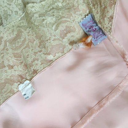 Vintage 1940's Slip | Rose Gold Pink Rayon Satin with Ecru Lace Trim |Size S, M - Daggers & Dames