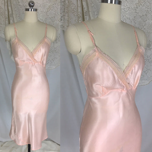 Vintage 1940's Slip | Size XS | Light Rose Pink Silky Rayon Satin with Entredeux Stitching | Movie Star - Daggers & Dames