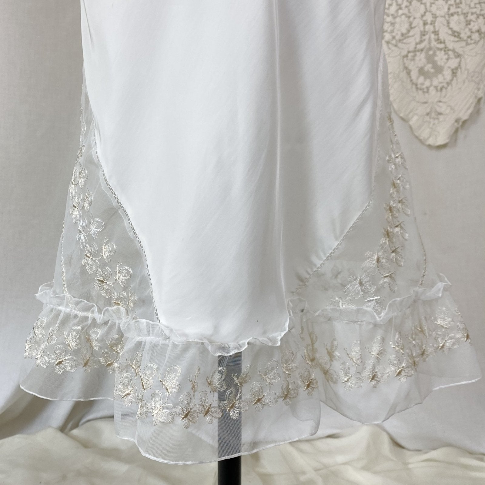 Vintage 1940's Slip | White Rayon with Butterfly Embroidered Chiffon & Ruffles | Size XS | Powers Mode New with Tags - Daggers & Dames