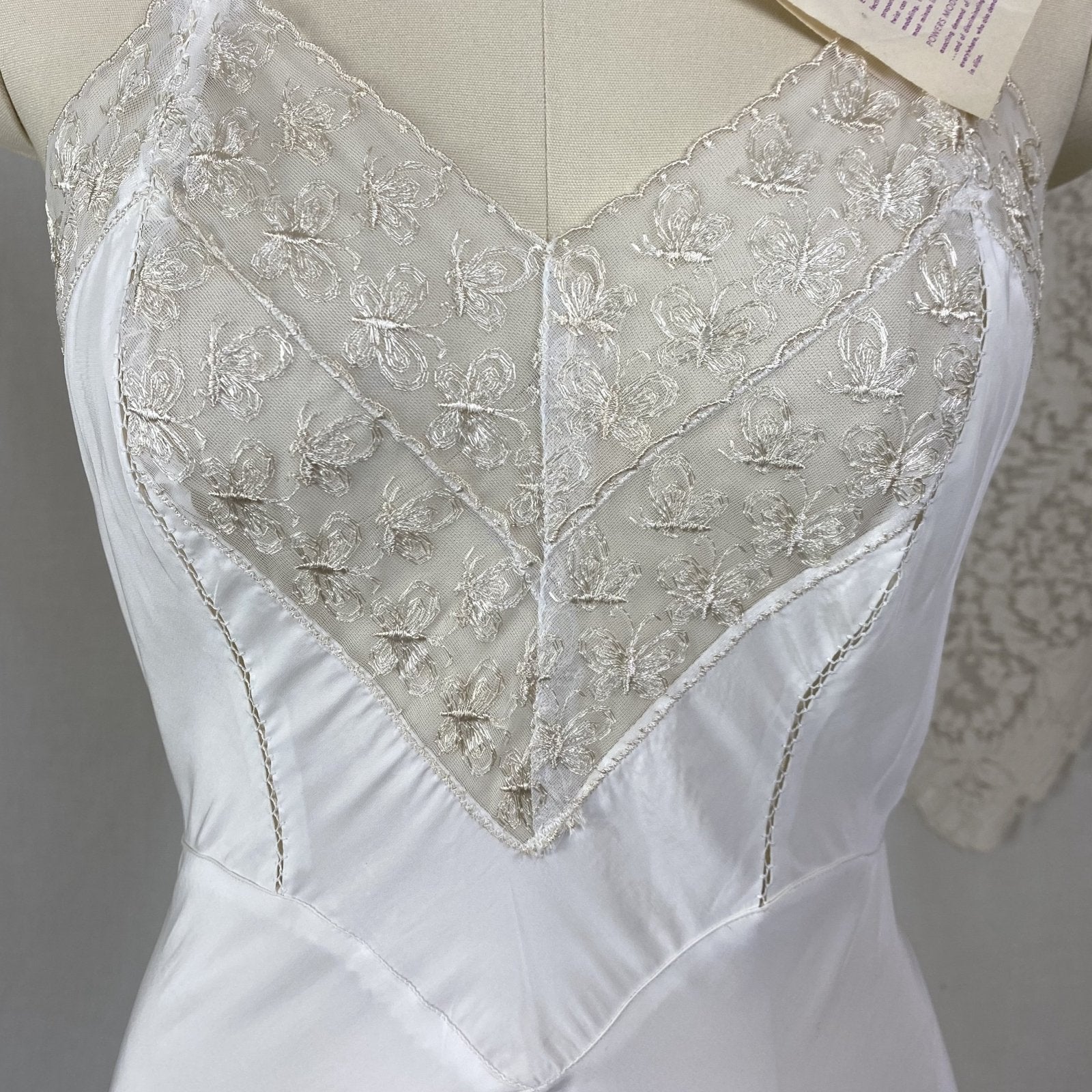 Vintage 1940's Slip | White Rayon with Butterfly Embroidered Chiffon & Ruffles | Size XS | Powers Mode New with Tags - Daggers & Dames