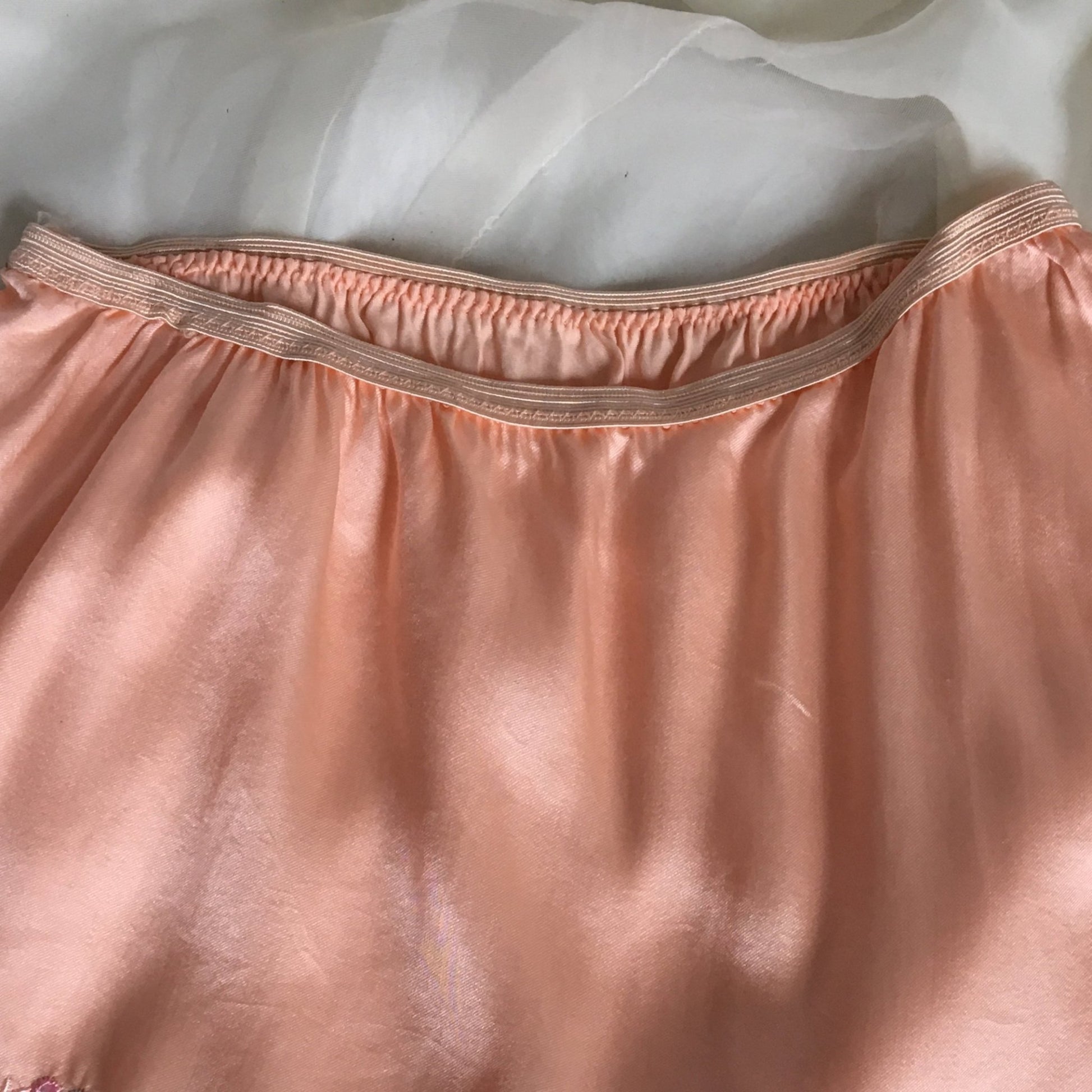 Vintage 1940's Tap Pants | Pink Silk & Rayon Blend with Embroidery | New Old Stock | Size XSM - SM - Daggers & Dames