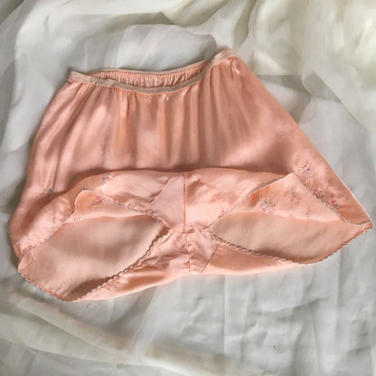 Vintage 1940's Tap Pants | Pink Silk & Rayon Blend with Embroidery | New Old Stock | Size XSM - SM - Daggers & Dames