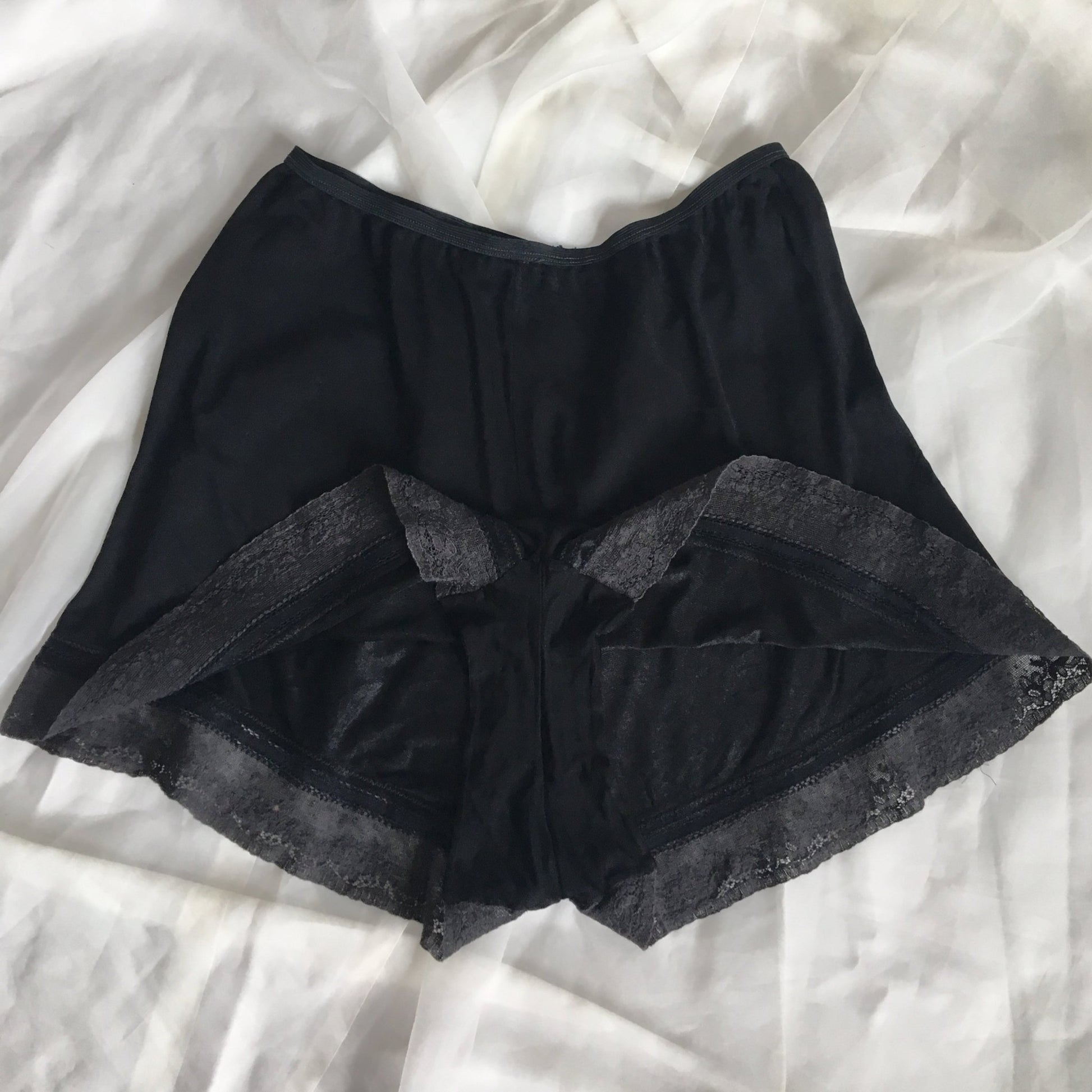 Vintage 1940's Tap Pants | Silky Black Rayon with Satin Ribbon and Lace | Carter's | Size M, LG - Daggers & Dames