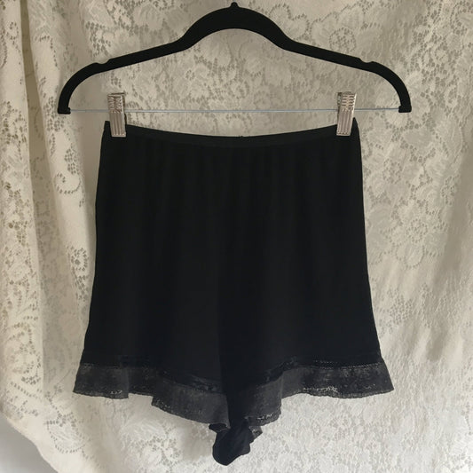 Vintage 1940's Tap Pants | Silky Black Rayon with Satin Ribbon and Lace | Carter's | Size M, LG - Daggers & Dames