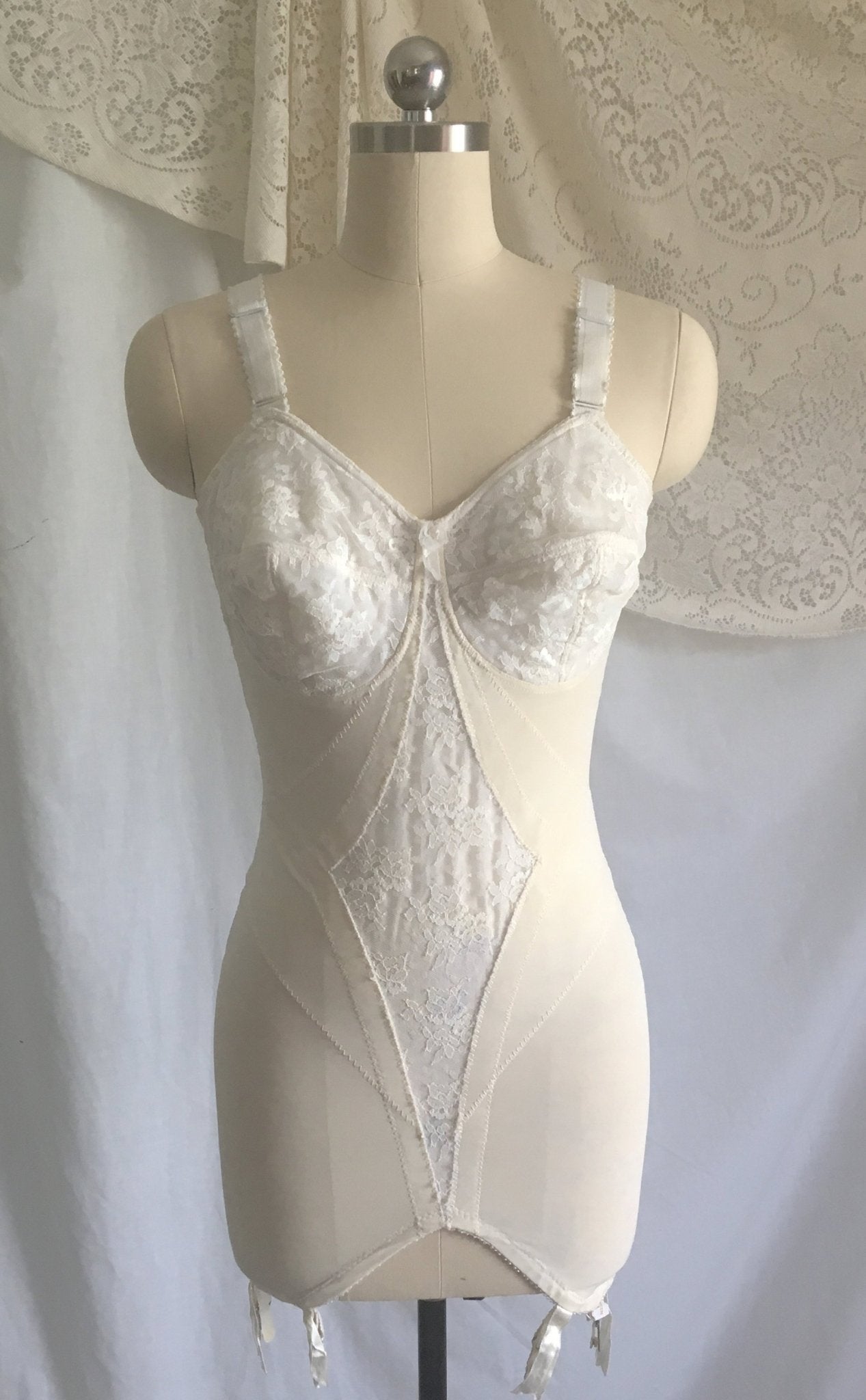 Vintage 1950's All in One Girdle | White Nylon Lace | 6 Ribbon Covered Garters | JACQUES HEIM for Carol Brent | Bridal Lingerie | Size 36 D - Daggers & Dames