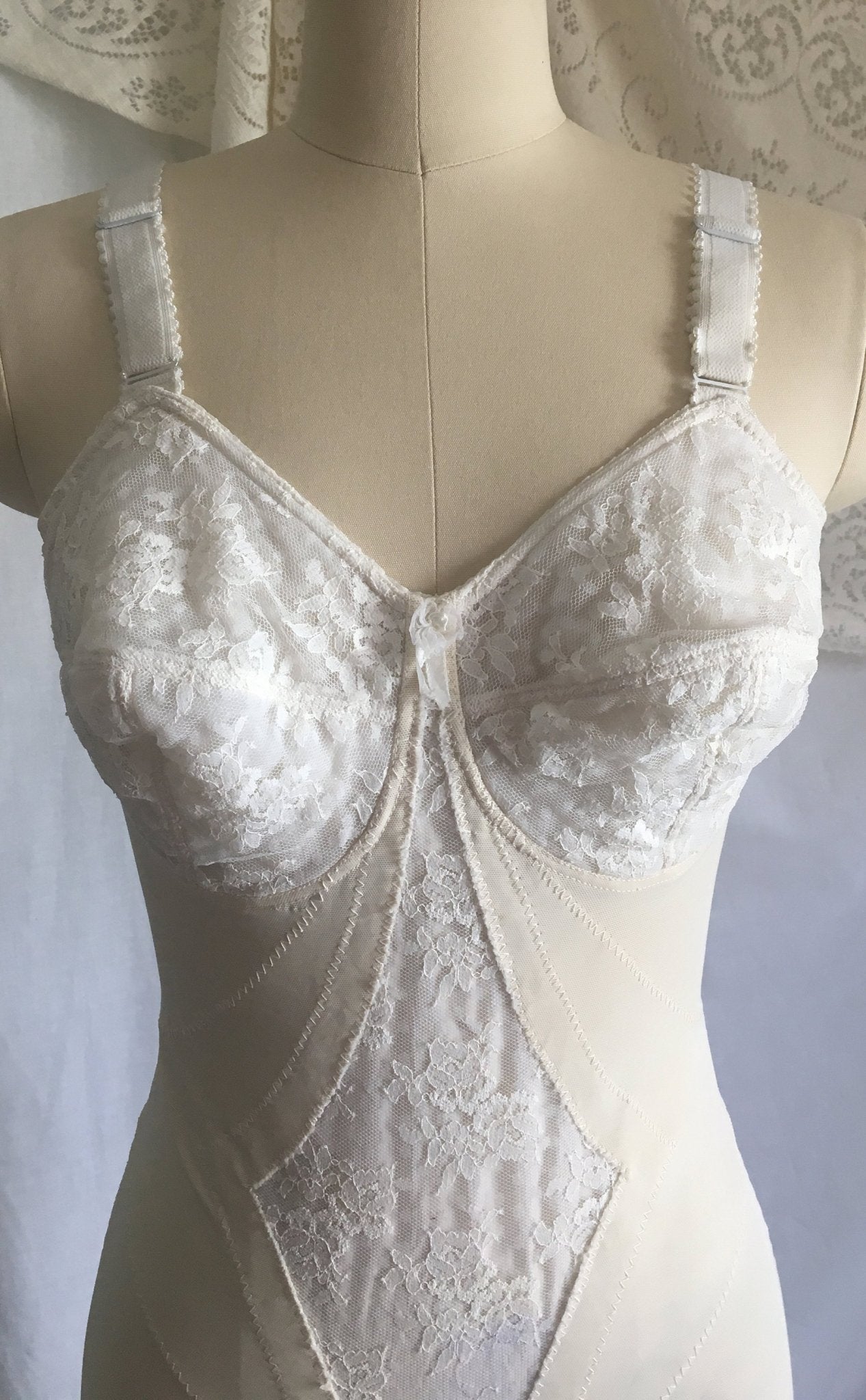 Vintage 1950's All in One Girdle | White Nylon Lace | 6 Ribbon Covered Garters | JACQUES HEIM for Carol Brent | Bridal Lingerie | Size 36 D - Daggers & Dames