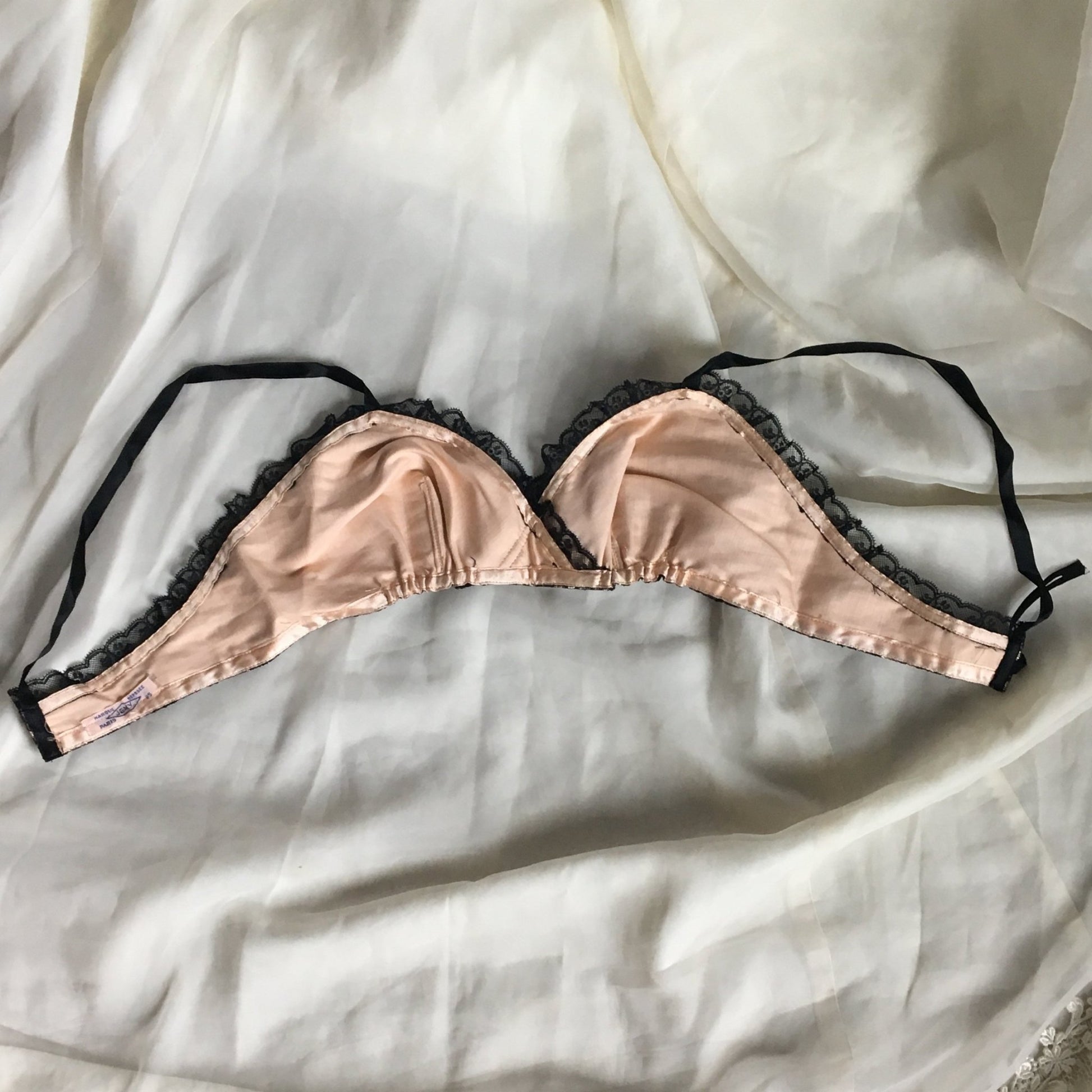 Vintage 1950's Bra | Black Ruffled Lace and Powder Pink Rayon Satin | French Lingerie | Size 32 - Daggers & Dames