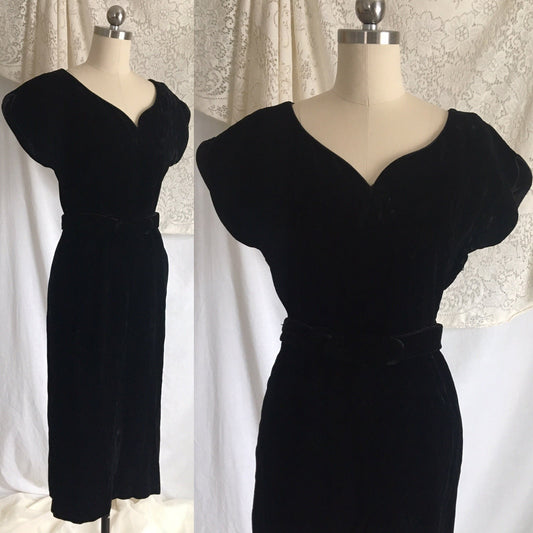Vintage 1950's Dress | Vampy Black Velvet with Matching Belt | R & K Originals | Size XS - Daggers & Dames