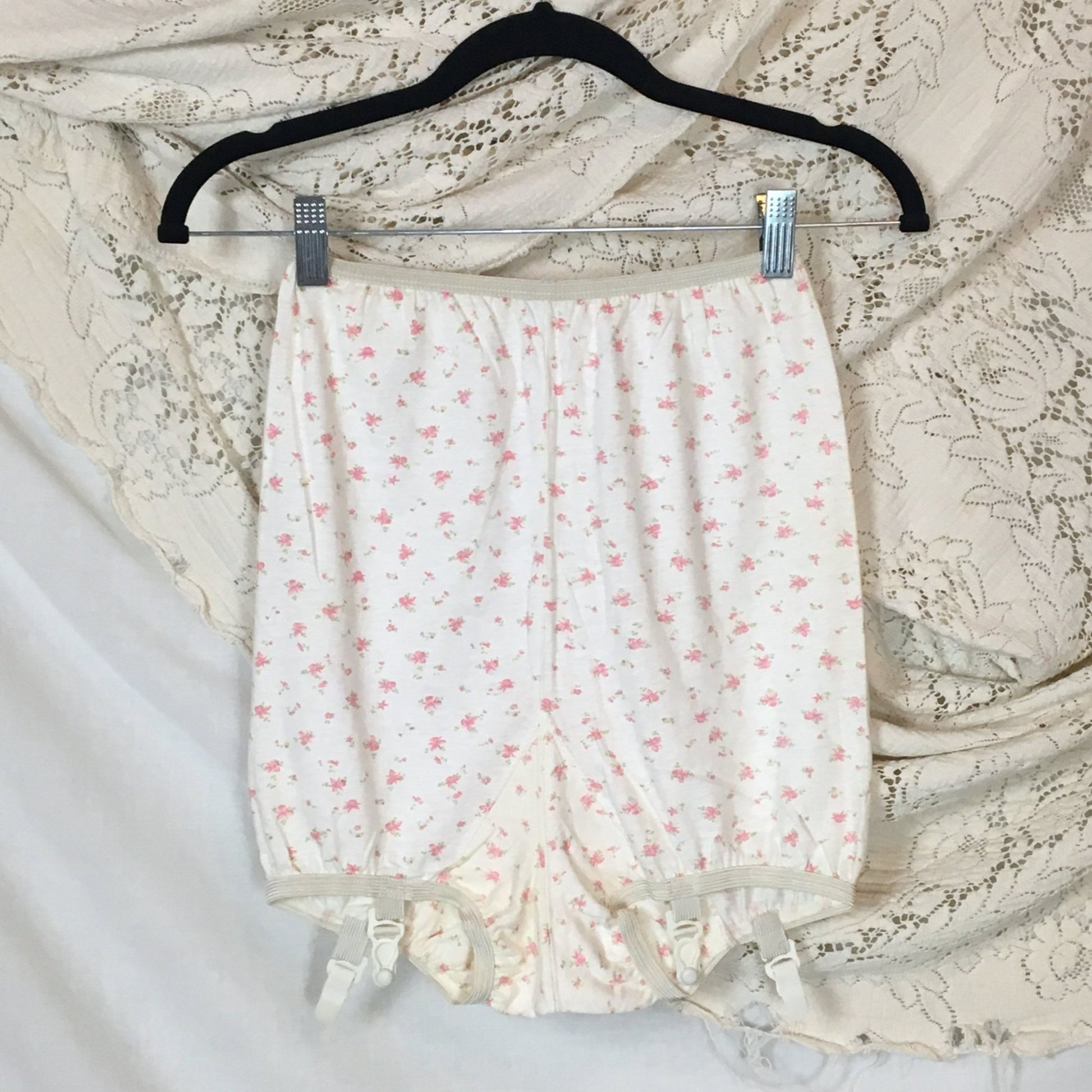Vintage 1950's Garter Panties | High Waist Soft White Cotton with Pink Floral Print & Detachable Garters | Knit'ns | Size SM - Daggers & Dames