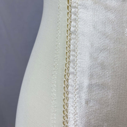 Vintage 1950's Girdle | White Satin with Clover Embroidery & Elastic Mesh | Size XS, S | Jantzen - Daggers & Dames