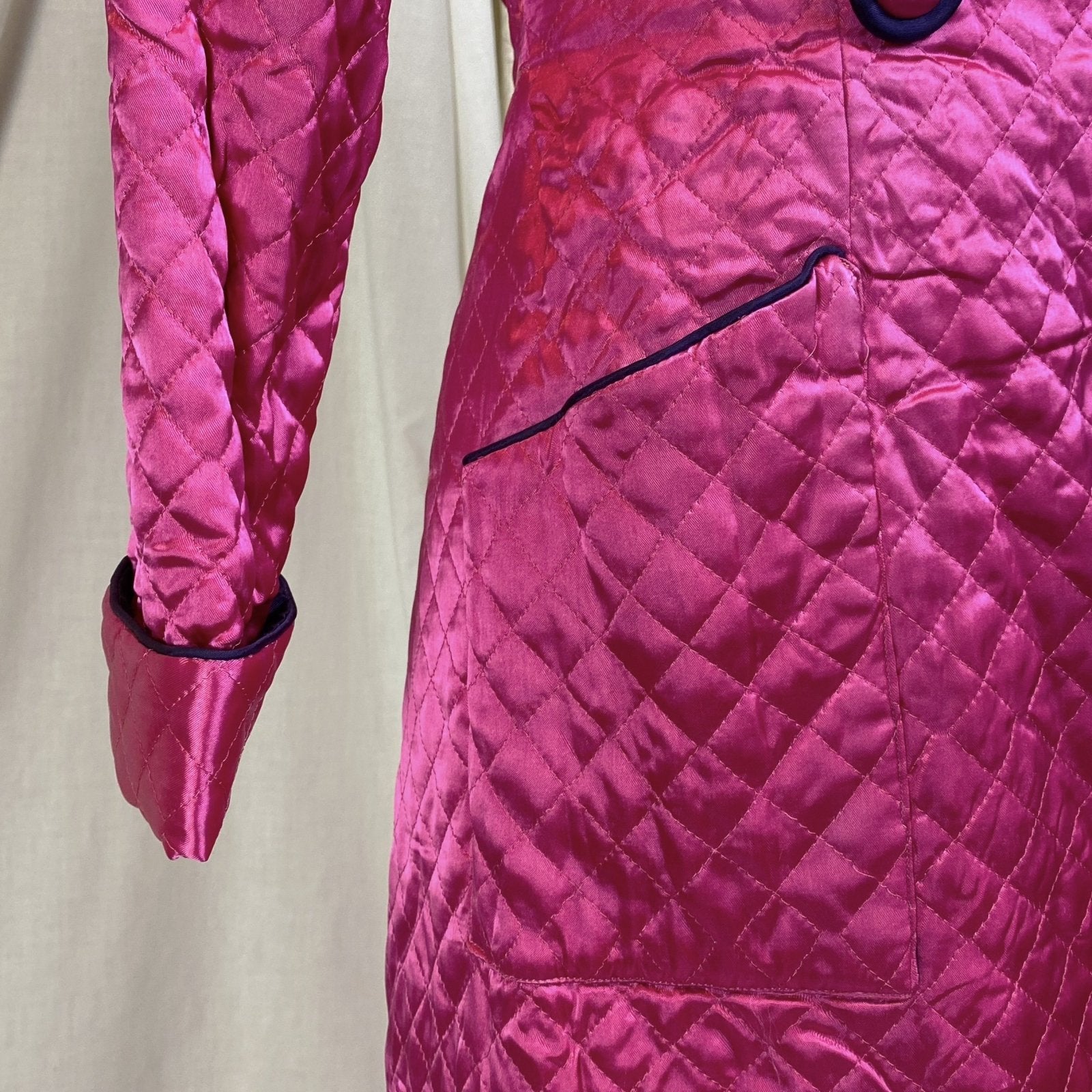 Vintage 1950's Housecoat Robe | Bold Magenta Pink Quilted Rayon Satin with Deep Eggplant Purple Lining | Size M | Diana Dean Originals - Daggers & Dames