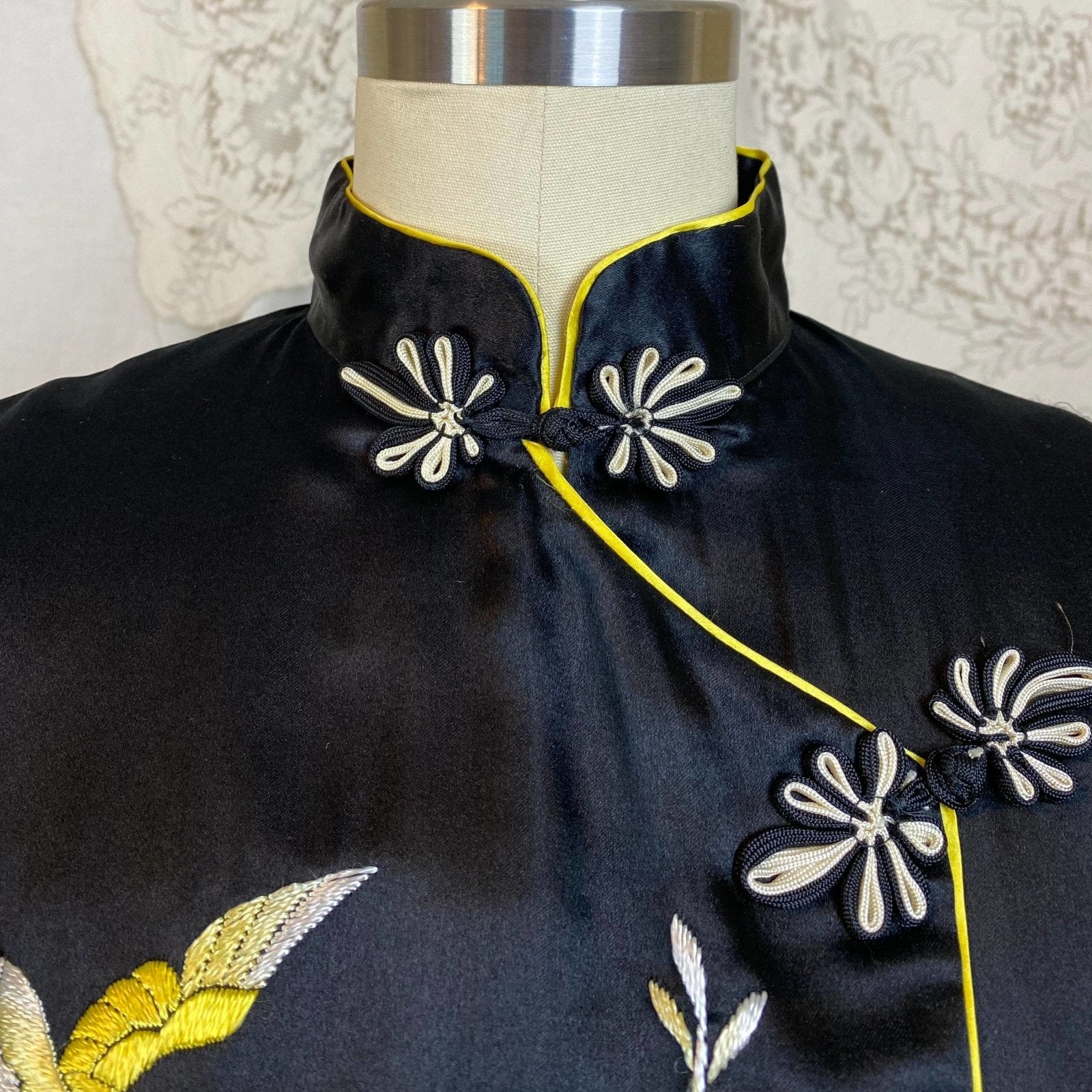 Vintage 1950's Lounge Pajama Set | Black Silk with Yellow & White Embroidery | Size S, M - Daggers & Dames