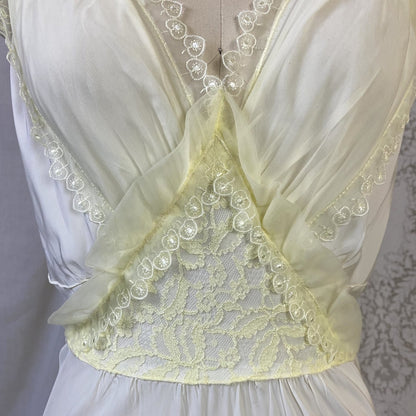 Vintage 1950's Nightgown | Pale Pastel Yellow Rayon with Nylon Chiffon | Size M | Charmode - Daggers & Dames