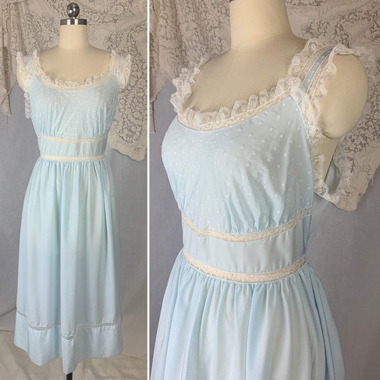 Vintage 1950's Nightgown | Sky Blue Rayon Blend with White Ruffled Lace & Star Embroidery | Size M, LG | Barbizon - Daggers & Dames