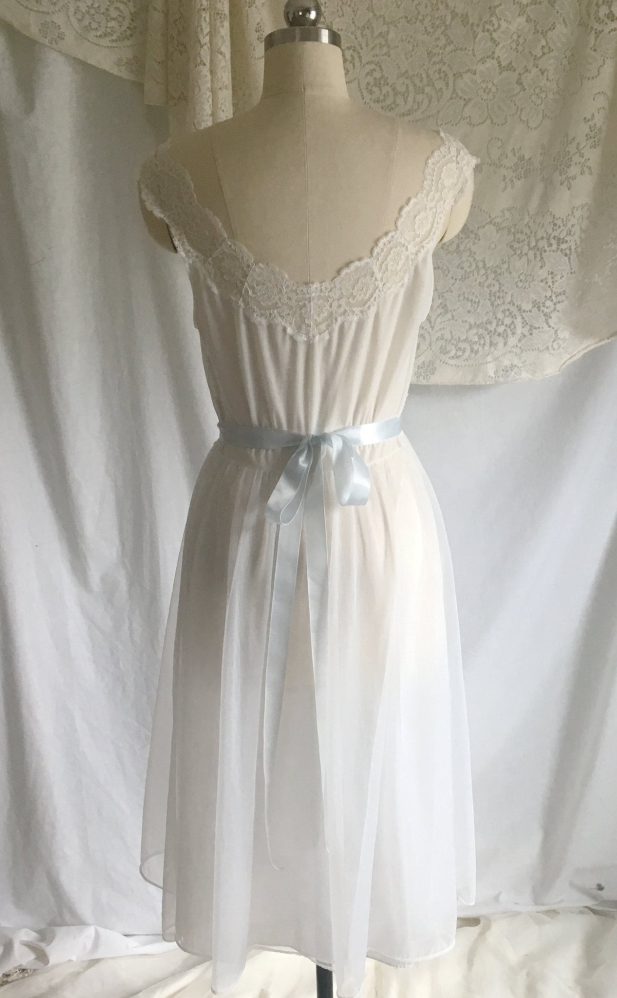 Vintage 1950's Nightgown | White Nylon Chiffon with Lace & Baby Blue Satin Ribbon | Vanity Fair | Size S - Daggers & Dames