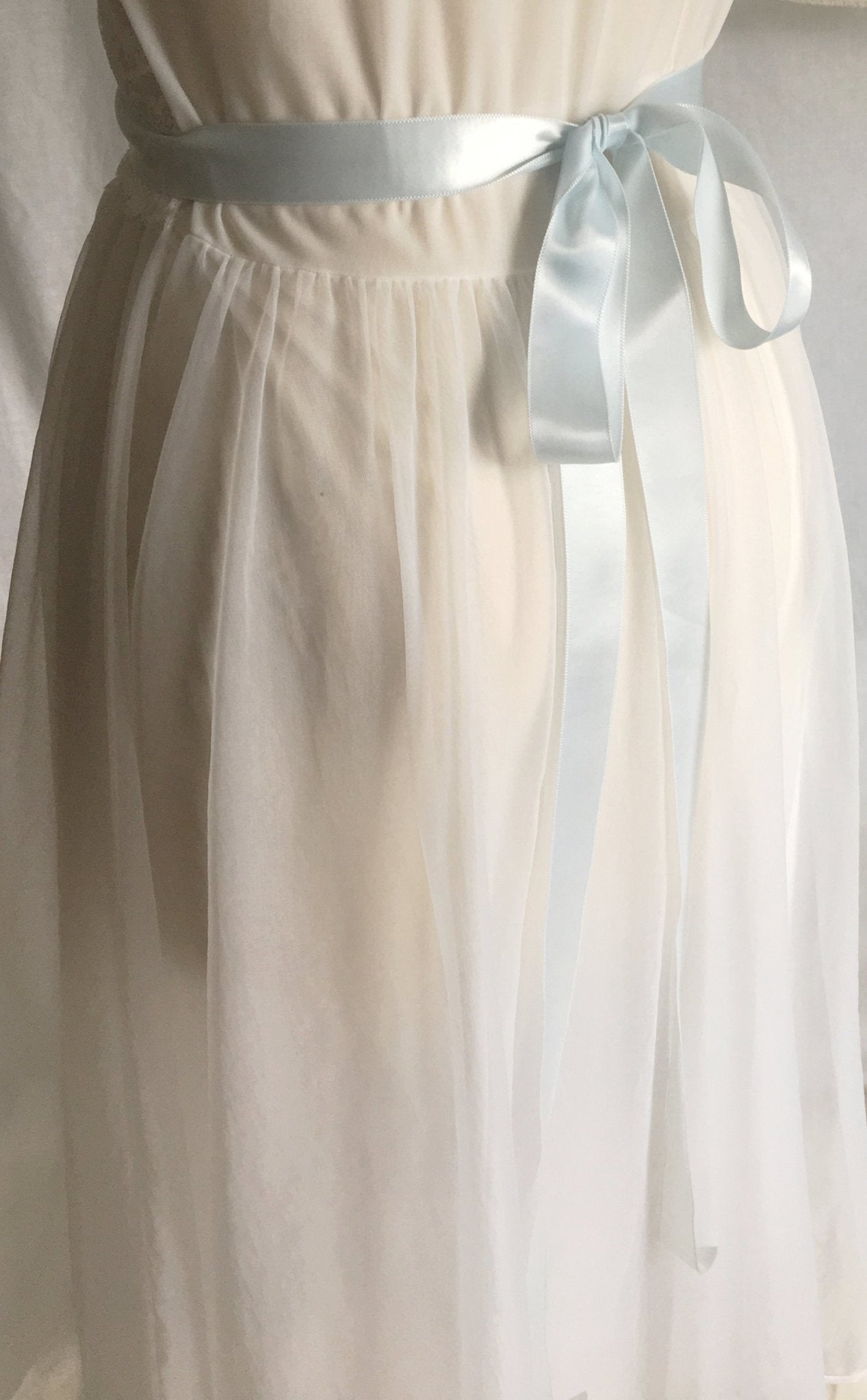 Vintage 1950's Nightgown | White Nylon Chiffon with Lace & Baby Blue Satin Ribbon | Vanity Fair | Size S - Daggers & Dames