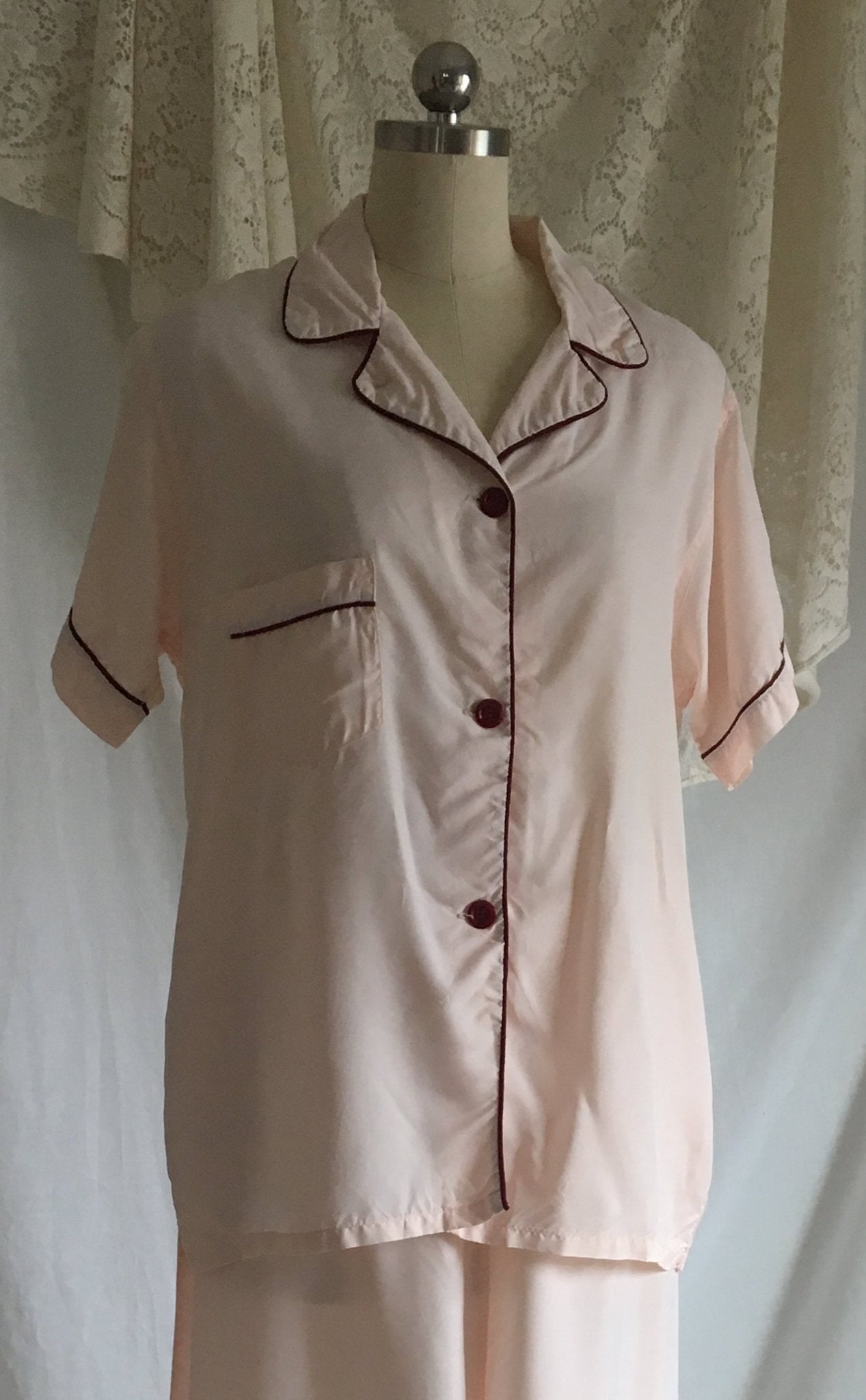 Vintage 1950's Pajama Set | Pale Pink Rayon with Burgundy Trim & Fringe Tie Waist | Ladies Pajamas | Lady Berkleigh | Size SM - M - Daggers & Dames