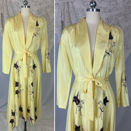 Vintage 1950's Robe | Lemon Yellow Rayon Taffeta with Purple Velvet Floral Appliqués | Size M - Daggers & Dames