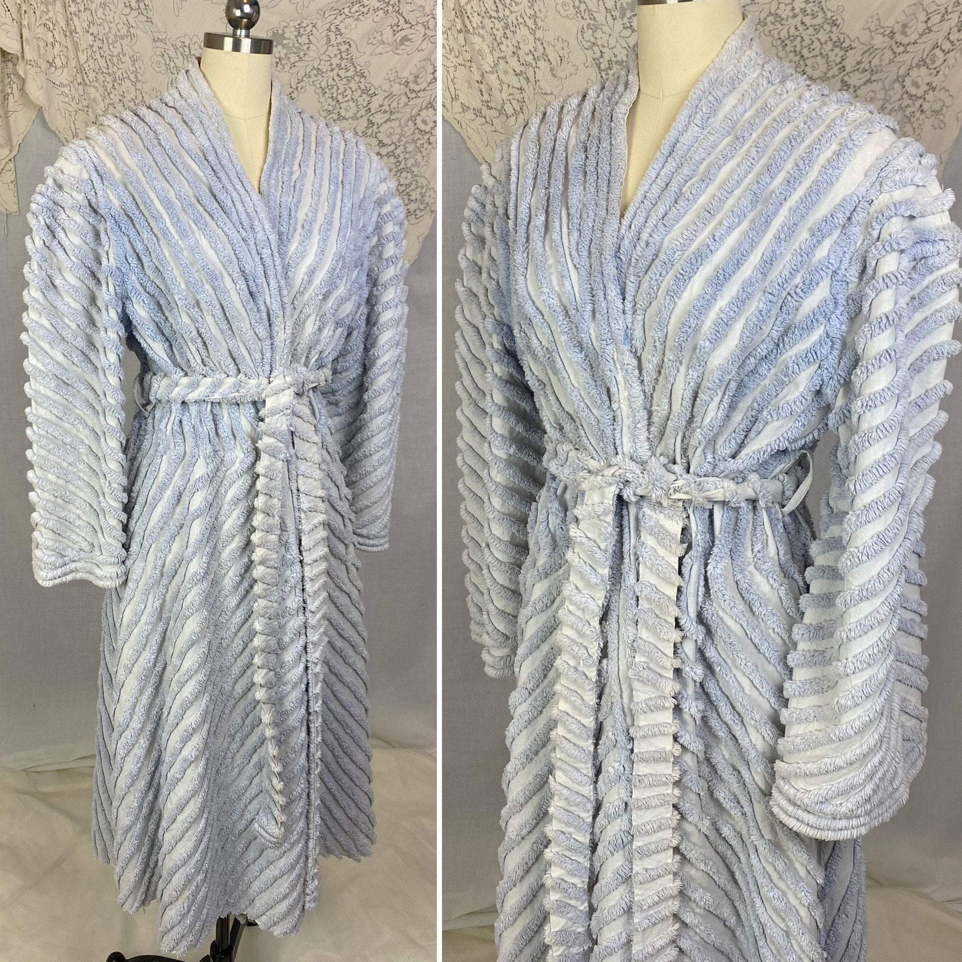 Vintage 1950's Robe | Periwinkle Blue Candlewick Chenille with Wide Sleeves | Size M, LG | Fruit of the Loom - Daggers & Dames