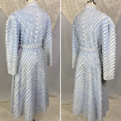 Vintage 1950's Robe | Periwinkle Blue Candlewick Chenille with Wide Sleeves | Size M, LG | Fruit of the Loom - Daggers & Dames