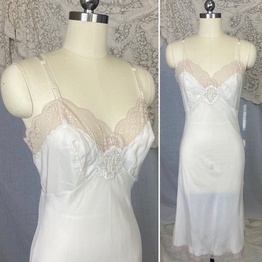 Vintage 1950's Slip | Creamy White Nylon Crepe with Nude Lace & Monogram Applique | Size S, M - Daggers & Dames