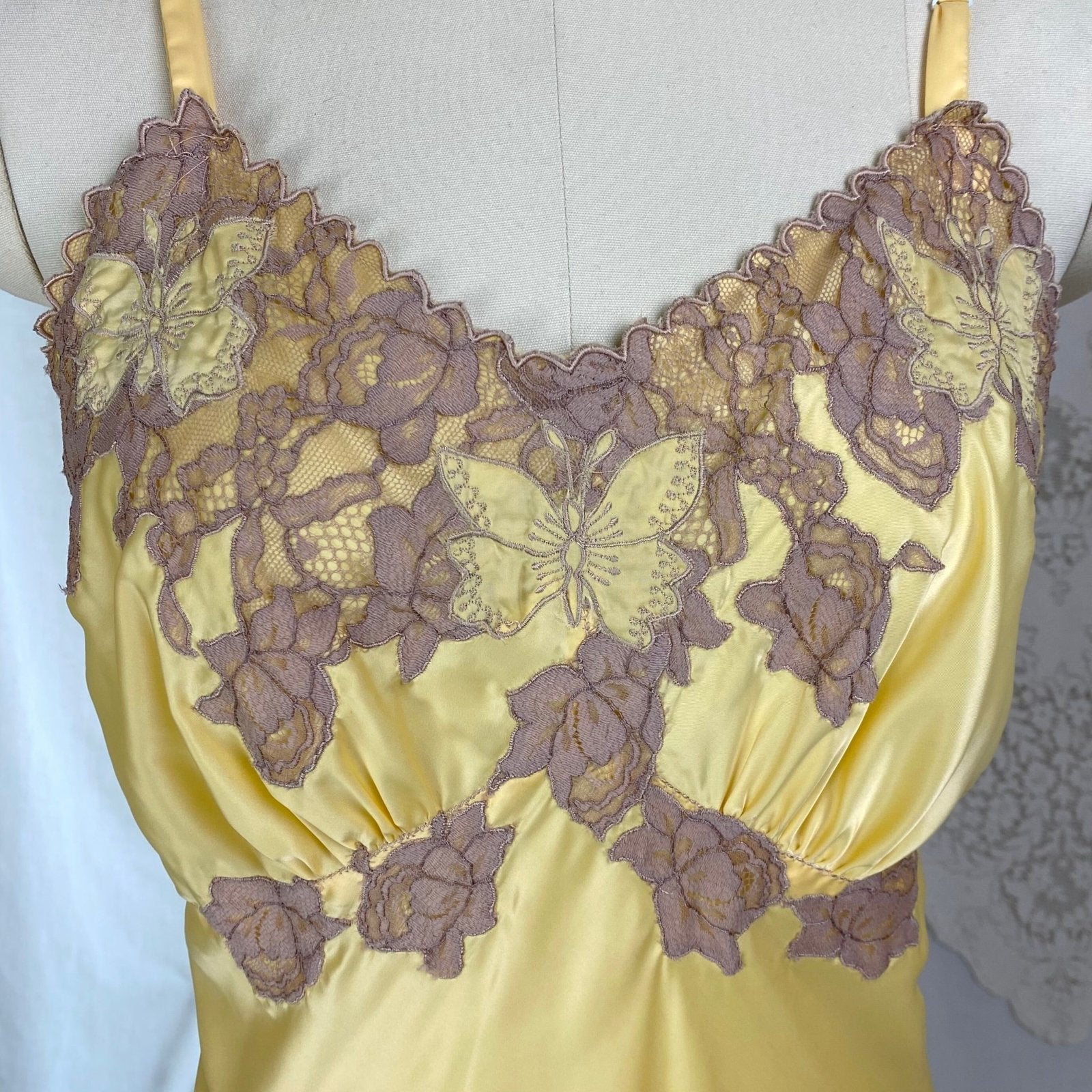 Vintage 1950's Slip | Golden Yellow Rayon Satin with Mocha Lace & Ann Monogram | Size M, LG - Daggers & Dames